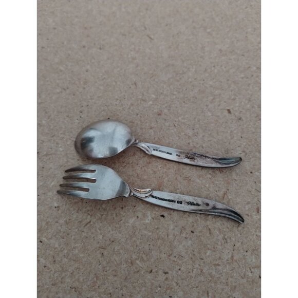 Vintage 1847 Rogers Bros. Flair Silver Plate Fork & Spoon Set - Picture 4 of 5